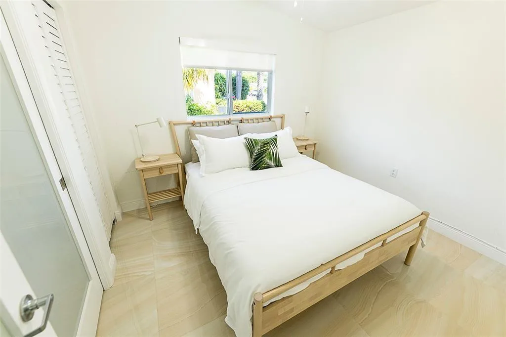 1162 Hayes Street, Hollywood, FL 33019 photo 8