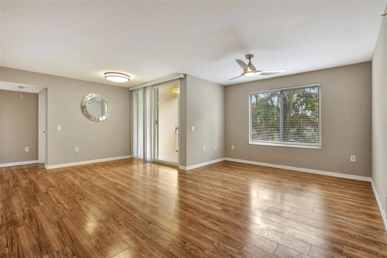 310 Villa Circle # 310, Boynton Beach, FL 33435