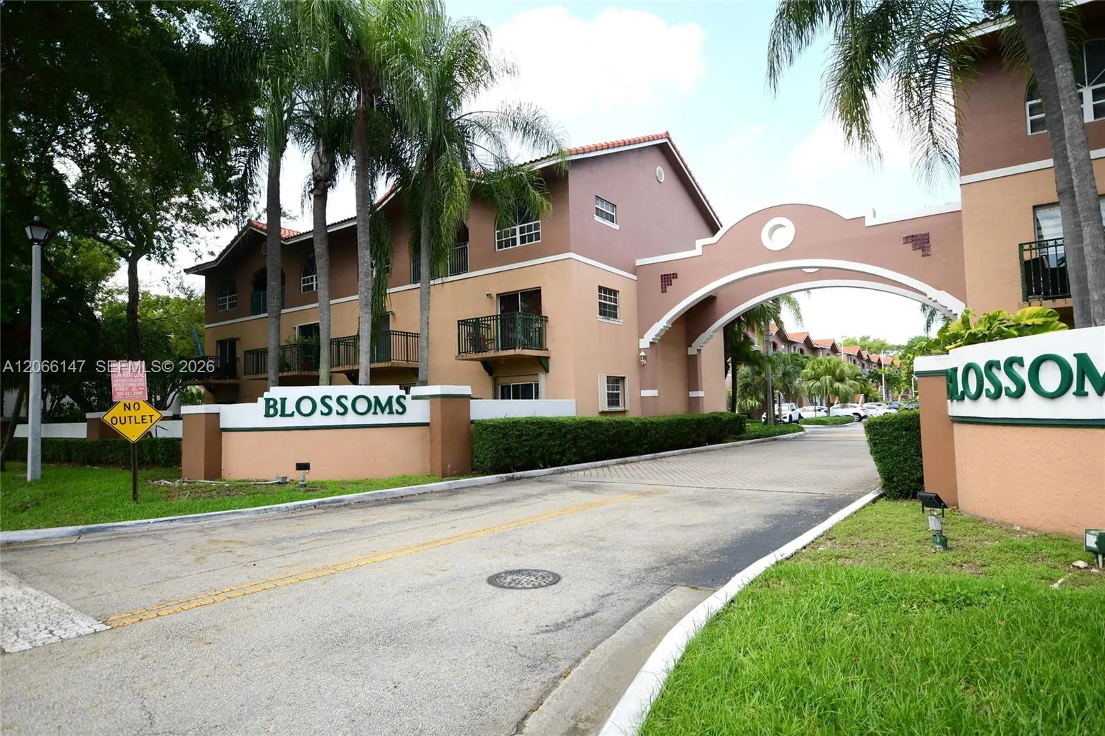10026 Hammocks Blvd # 103-6, Miami, FL 33196 photo 9