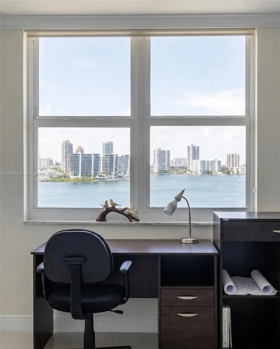 251 174th St # 1517, Sunny Isles Beach, FL 33160 photo 11