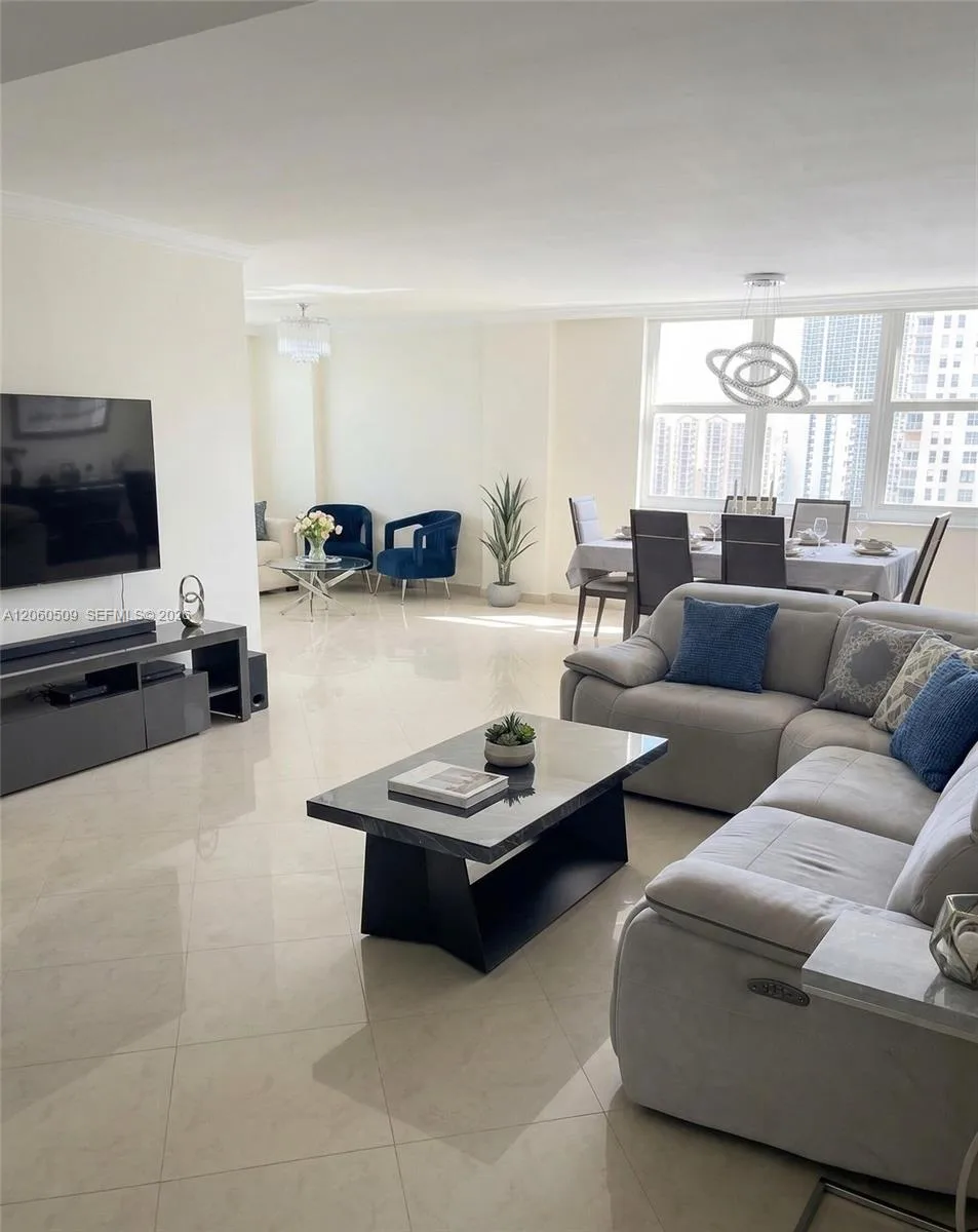 251 174th St # 1517, Sunny Isles Beach, FL 33160 photo 5
