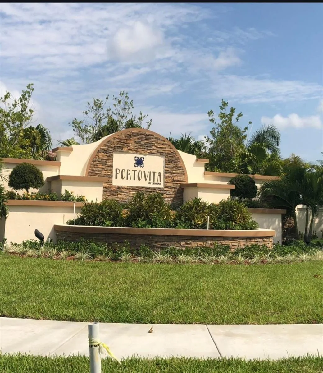 195 SE 24th Court, Homestead, FL 33033