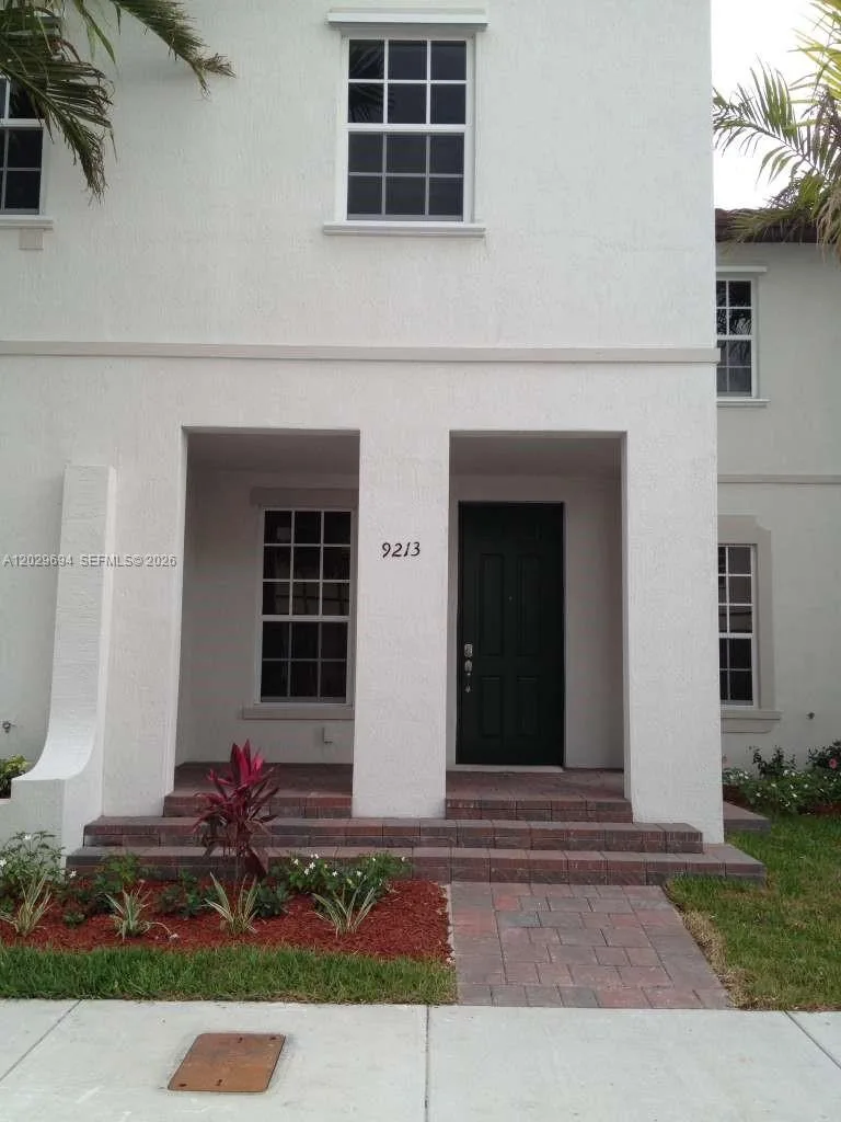 9213 SW 170th Ave, Miami, FL 33196
