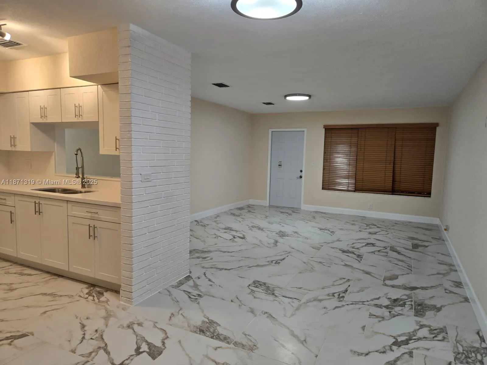 6751 Meade St, Hollywood, FL 33024 photo 3