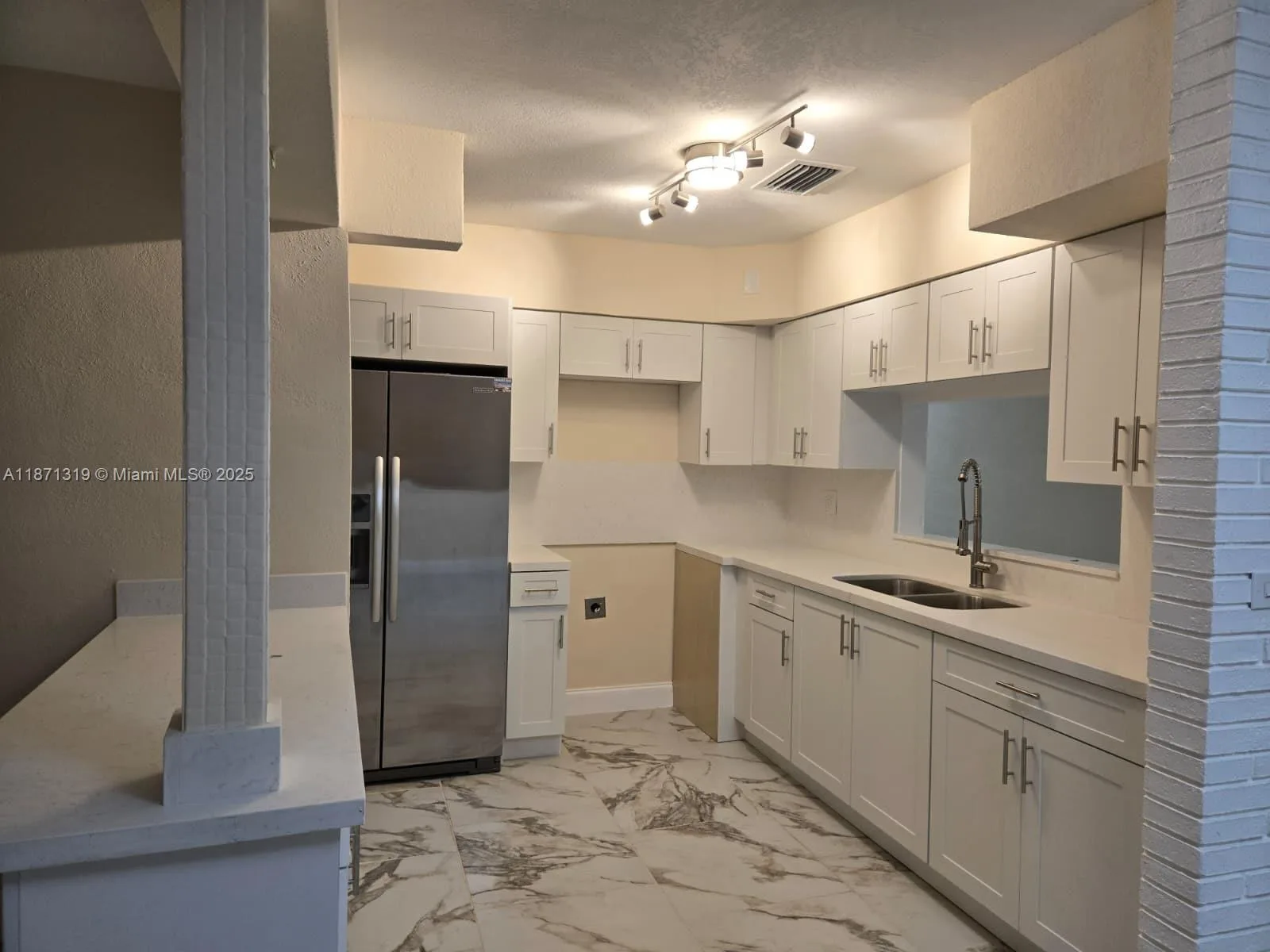 6751 Meade St, Hollywood, FL 33024 photo 6