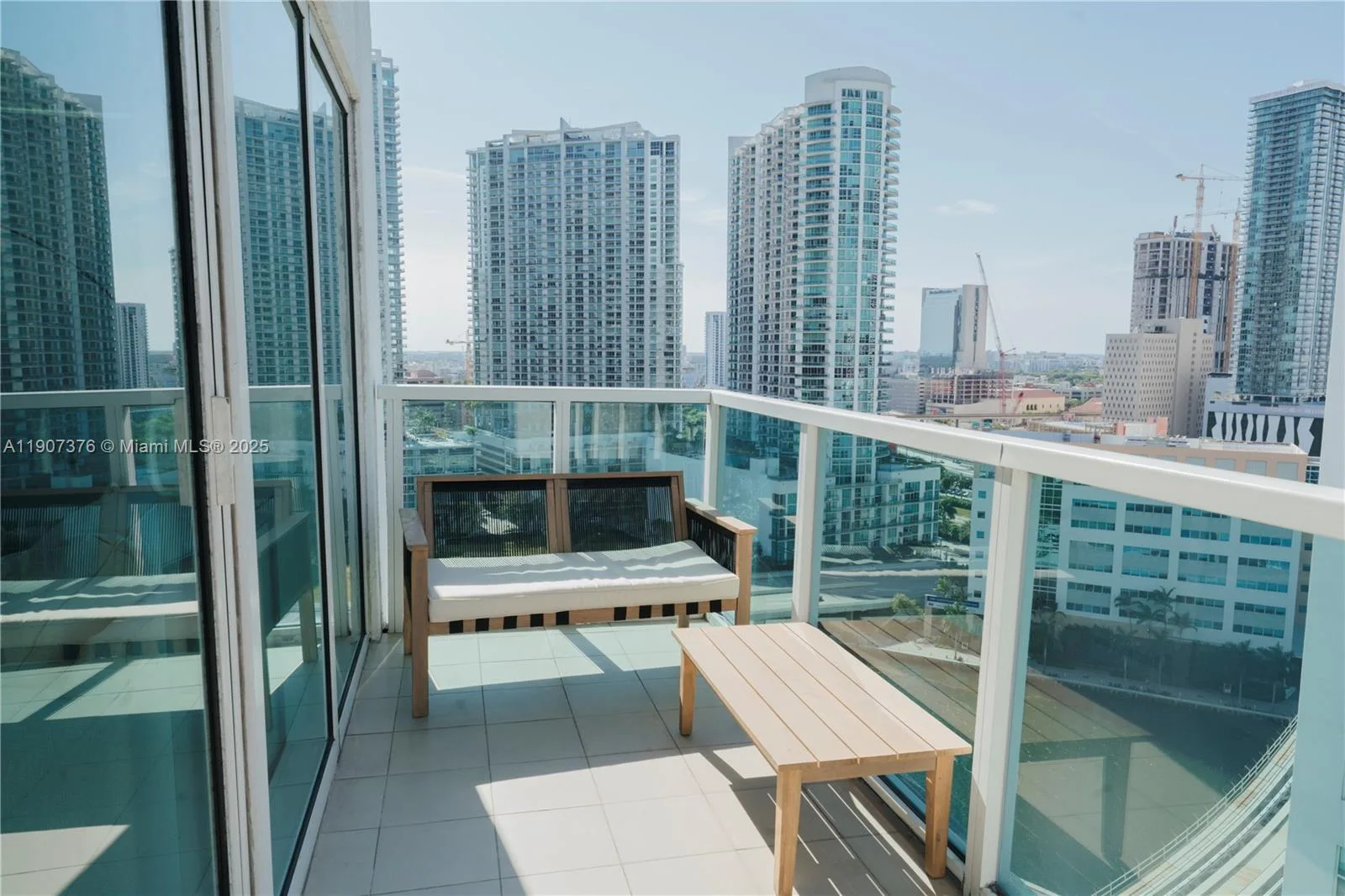 41 SE 5th St # 1217, Miami, FL 33131 photo 4