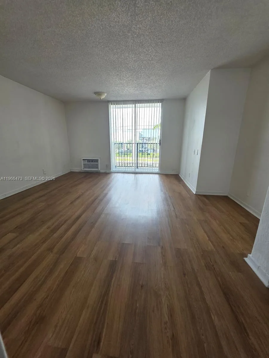 16450 NW 2nd Ave # 214, Miami, FL 33169