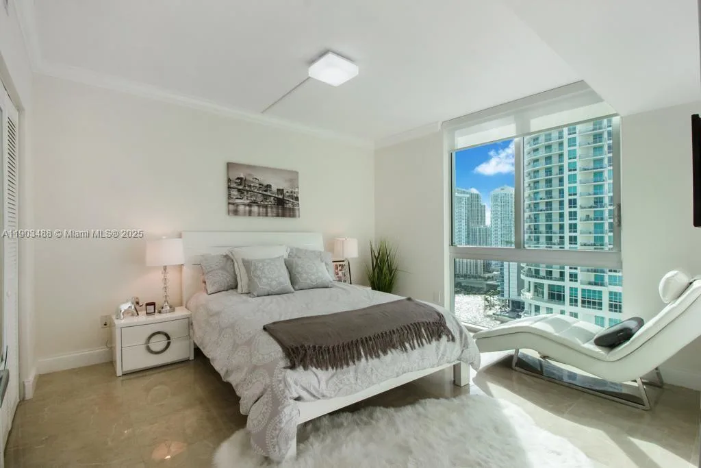 325 S Biscayne Blvd # 2214, Miami, FL 33131 photo 5
