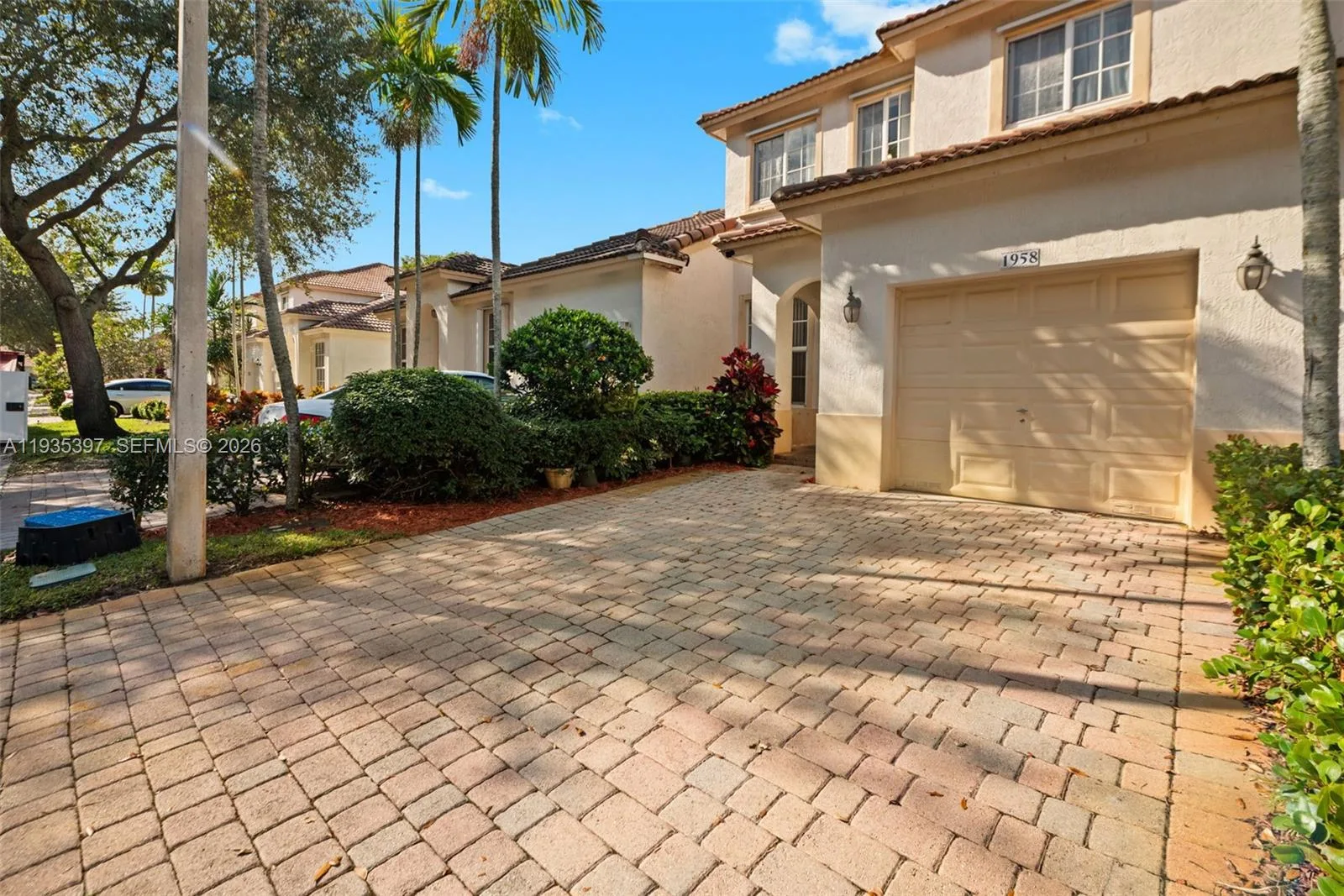 1958 NW 79th Way, Pembroke Pines, FL 33024 photo 2