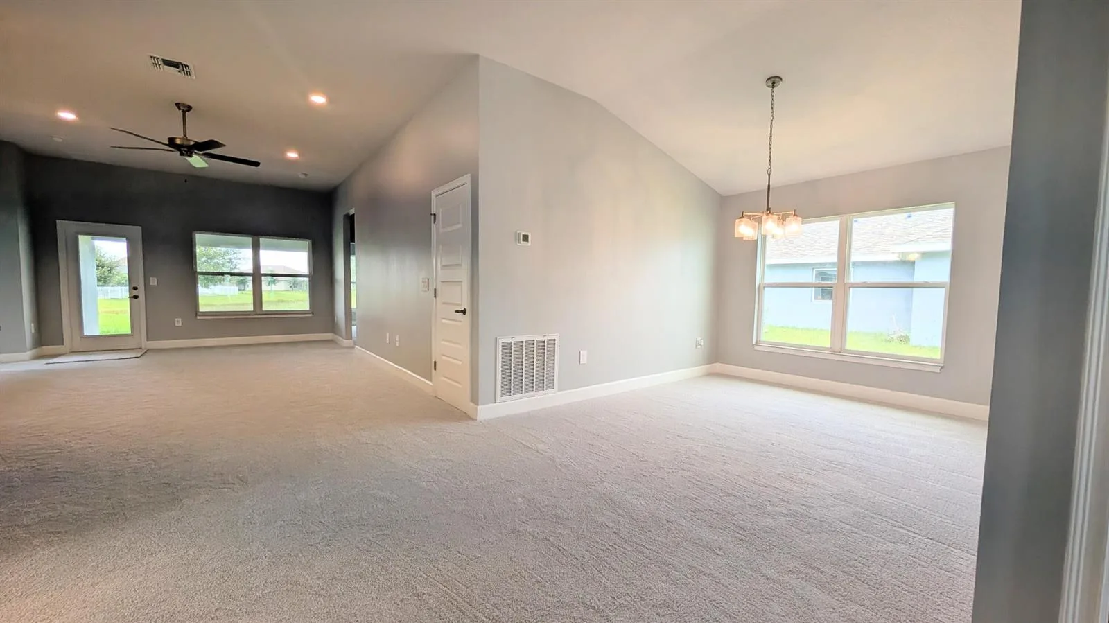 8607 MERANO Avenue, Fort Pierce, FL 34951 photo 3
