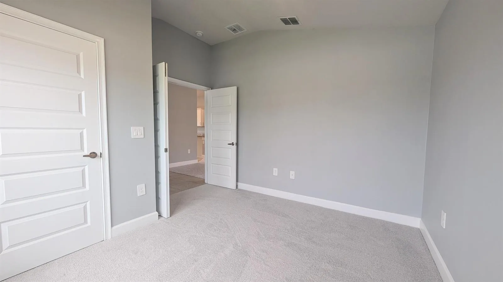8607 MERANO Avenue, Fort Pierce, FL 34951 photo 4