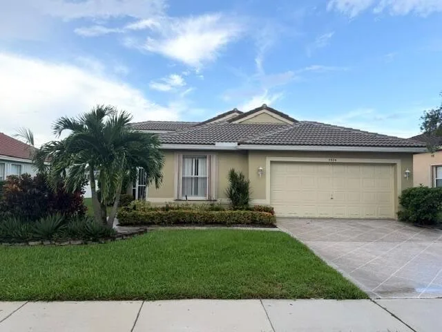 5374 OAKMONT VILLAGE Circle, Lake Worth, FL 33463
