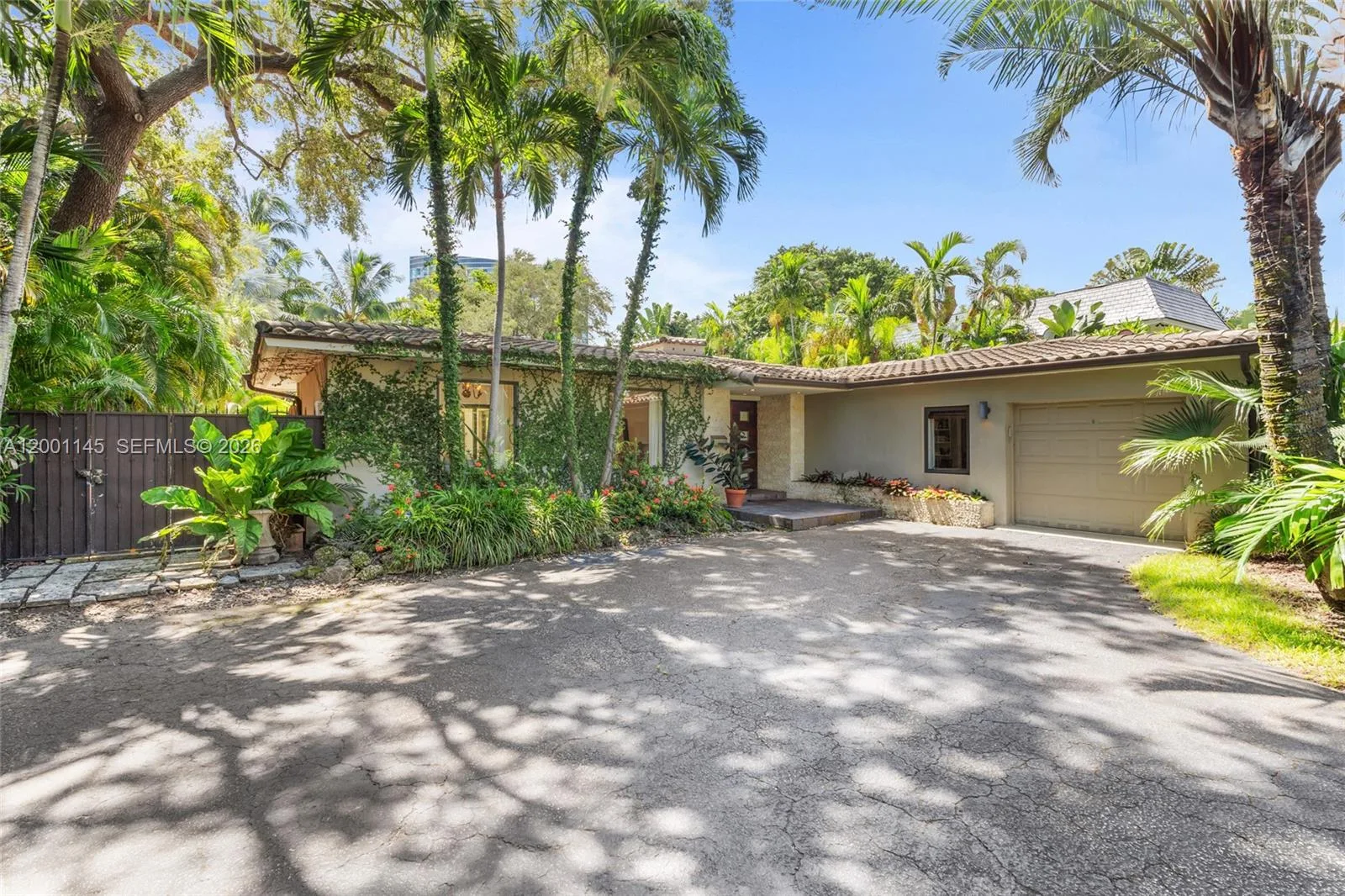 560 Sabal Palm Rd, Miami, FL 33137 photo 2