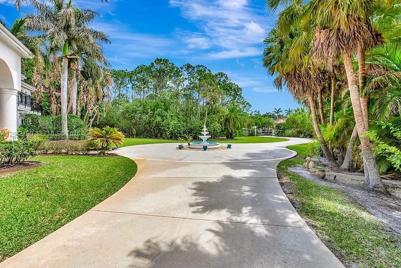 2584 SE Ranch Acres Cir, Jupiter, FL 33478 photo 2