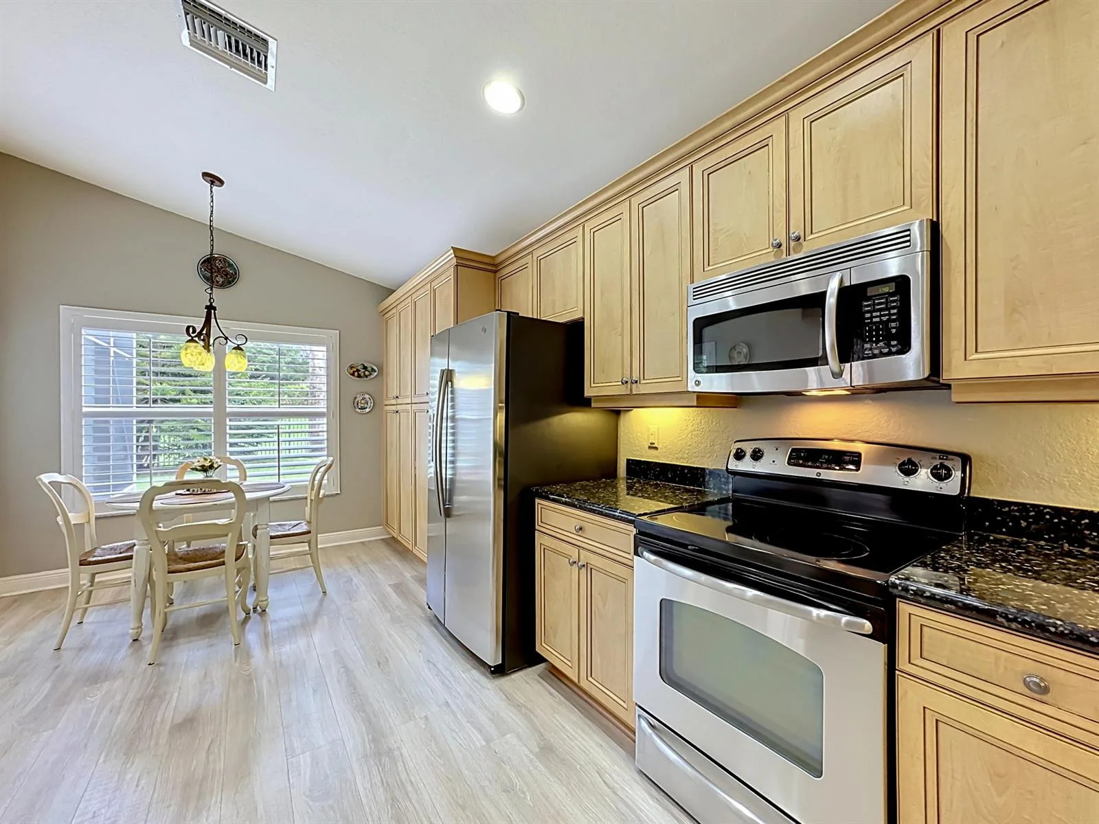2045 Grey Falcon Circle SW, Vero Beach, FL 32962 photo 12