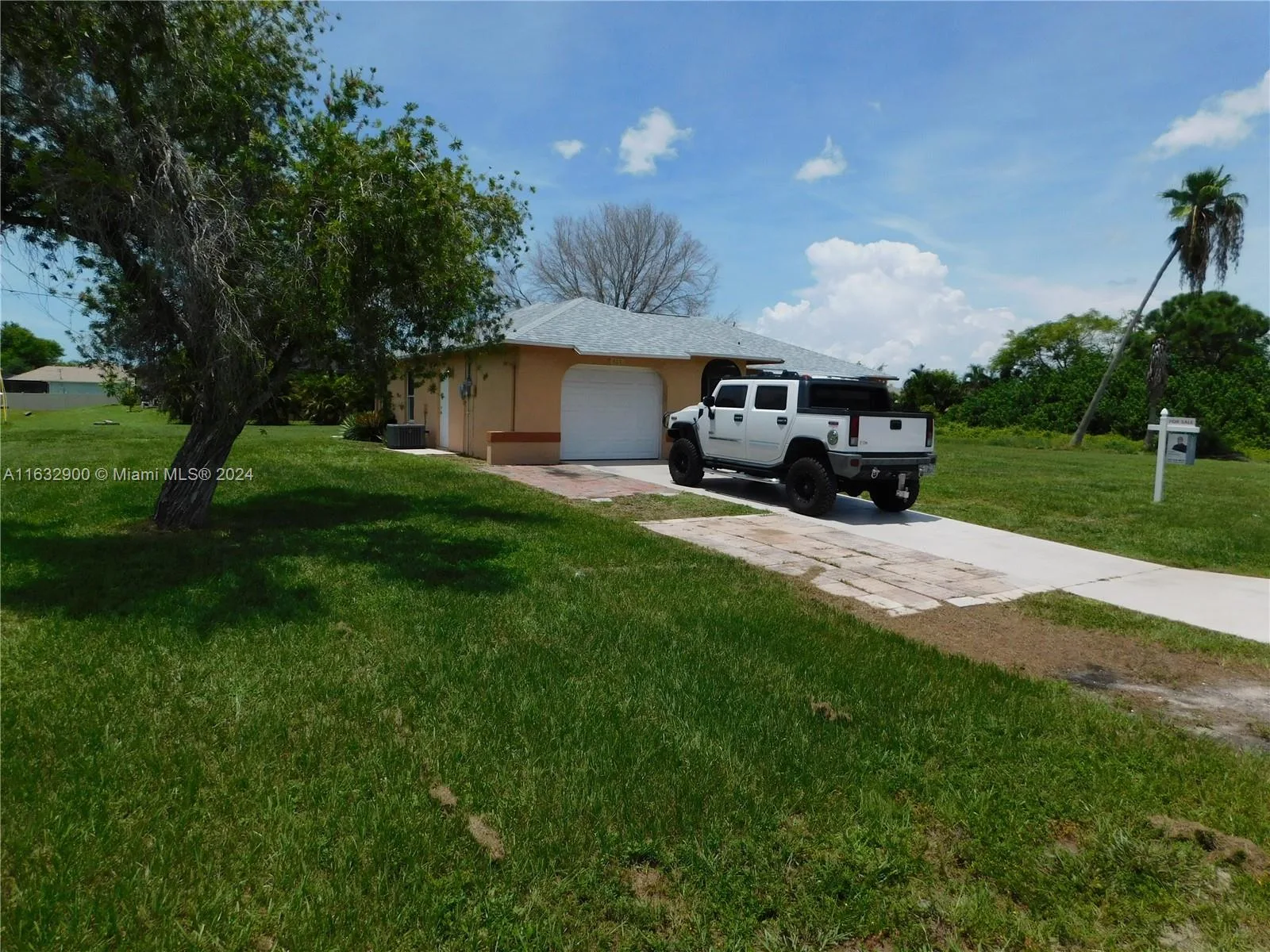 500 NW 20th Ave, Cape Coral, FL 33993 photo 2