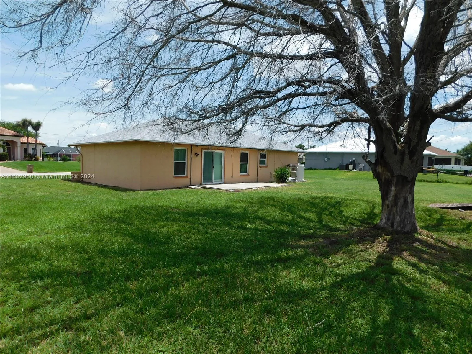 500 NW 20th Ave, Cape Coral, FL 33993 photo 4
