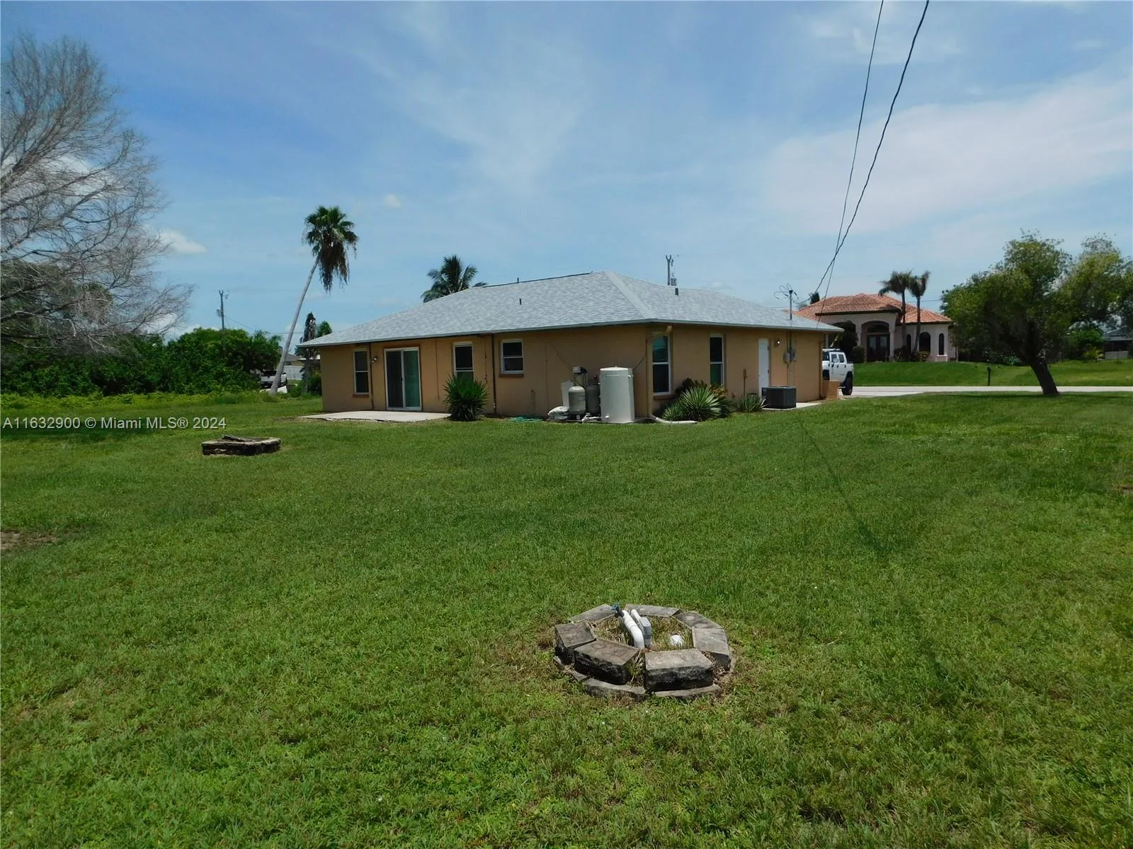 500 NW 20th Ave, Cape Coral, FL 33993 photo 5