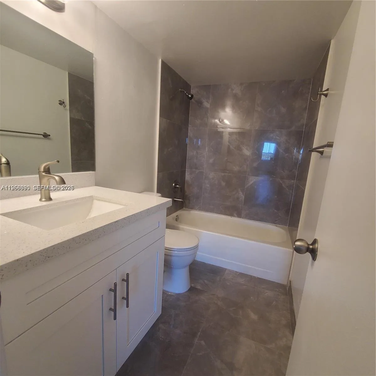 929 Hamilton Dr # 929F, Homestead, FL 33034 photo 12
