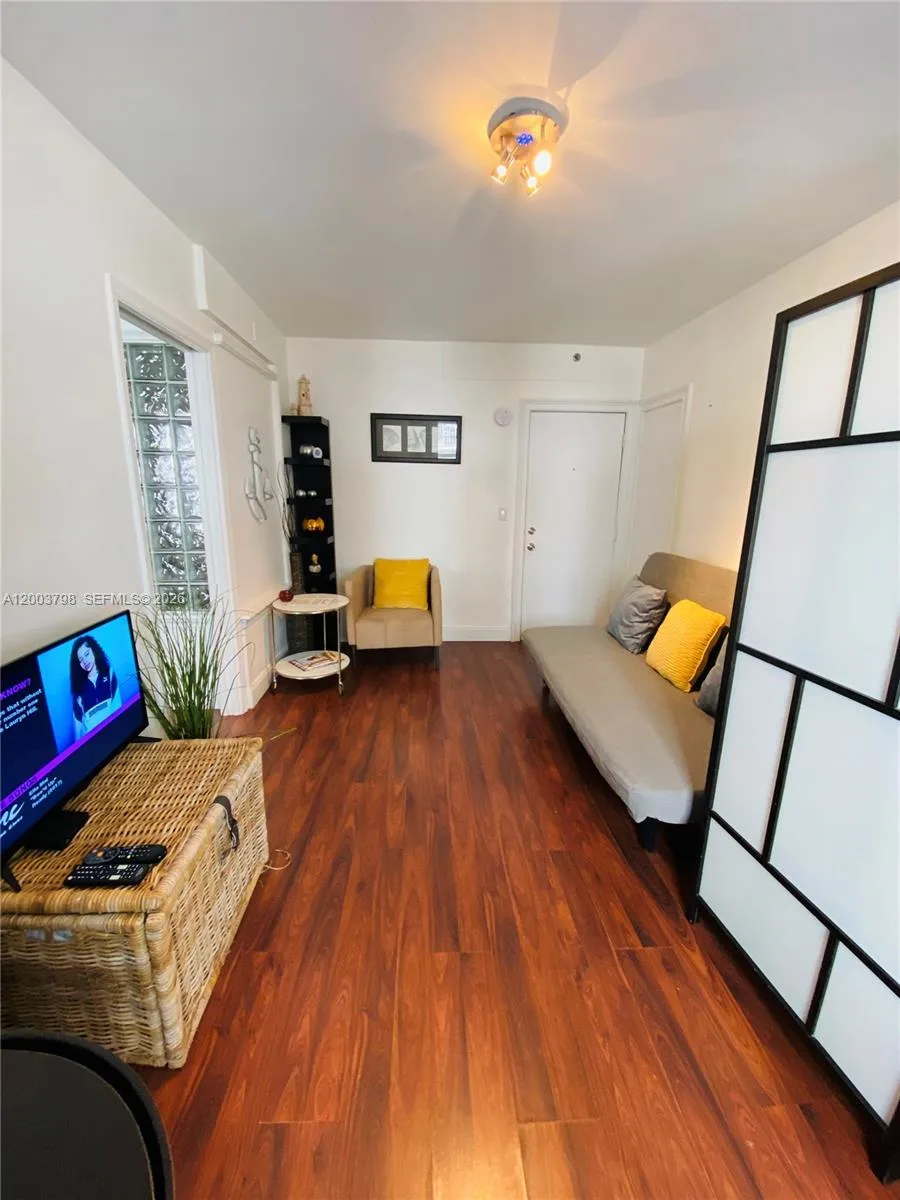 335 Ocean Dr # 228, Miami Beach, FL 33139 photo 4