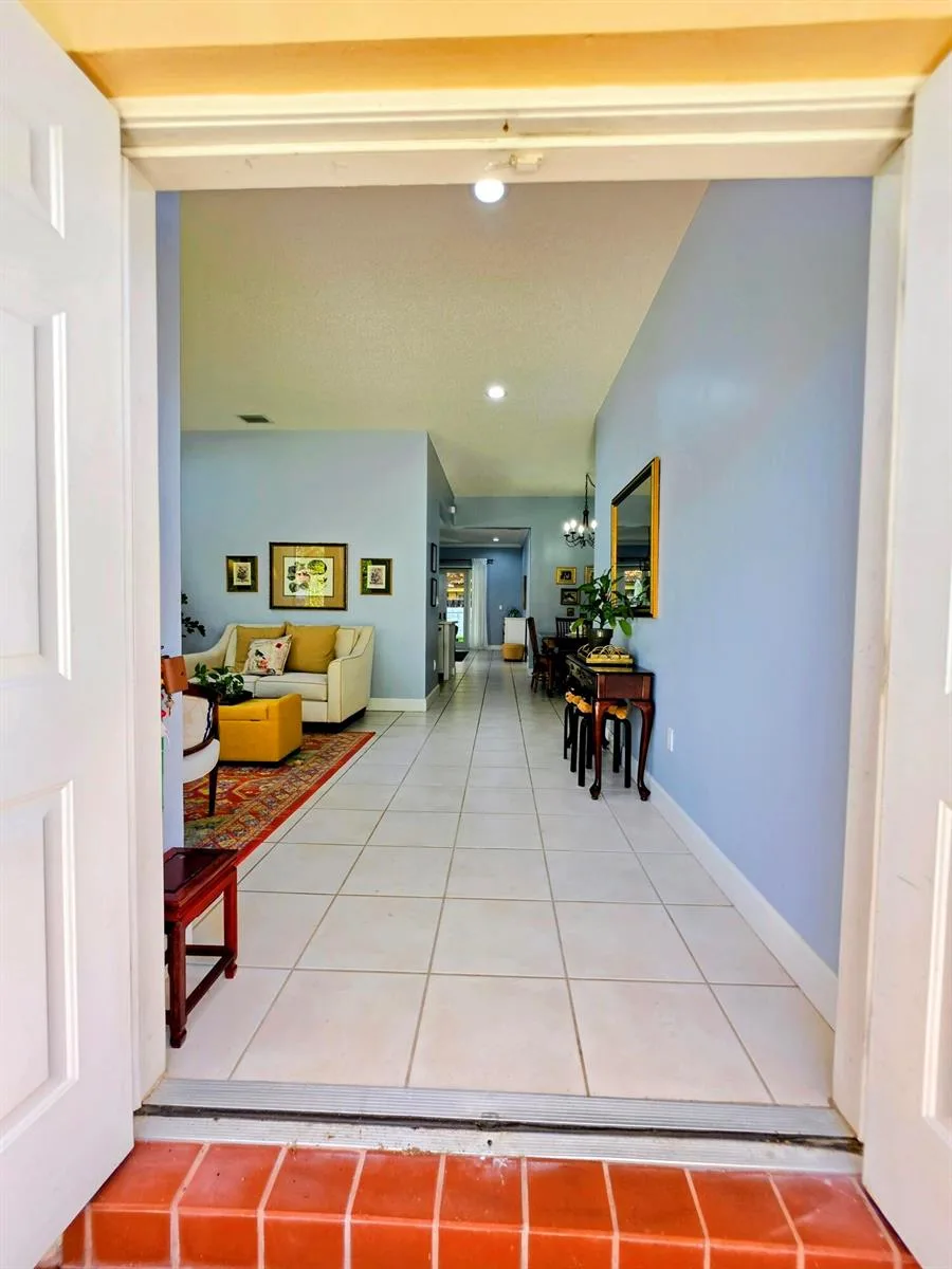 14013 N Cypress Cove Circle, Davie, FL 33325 photo 4