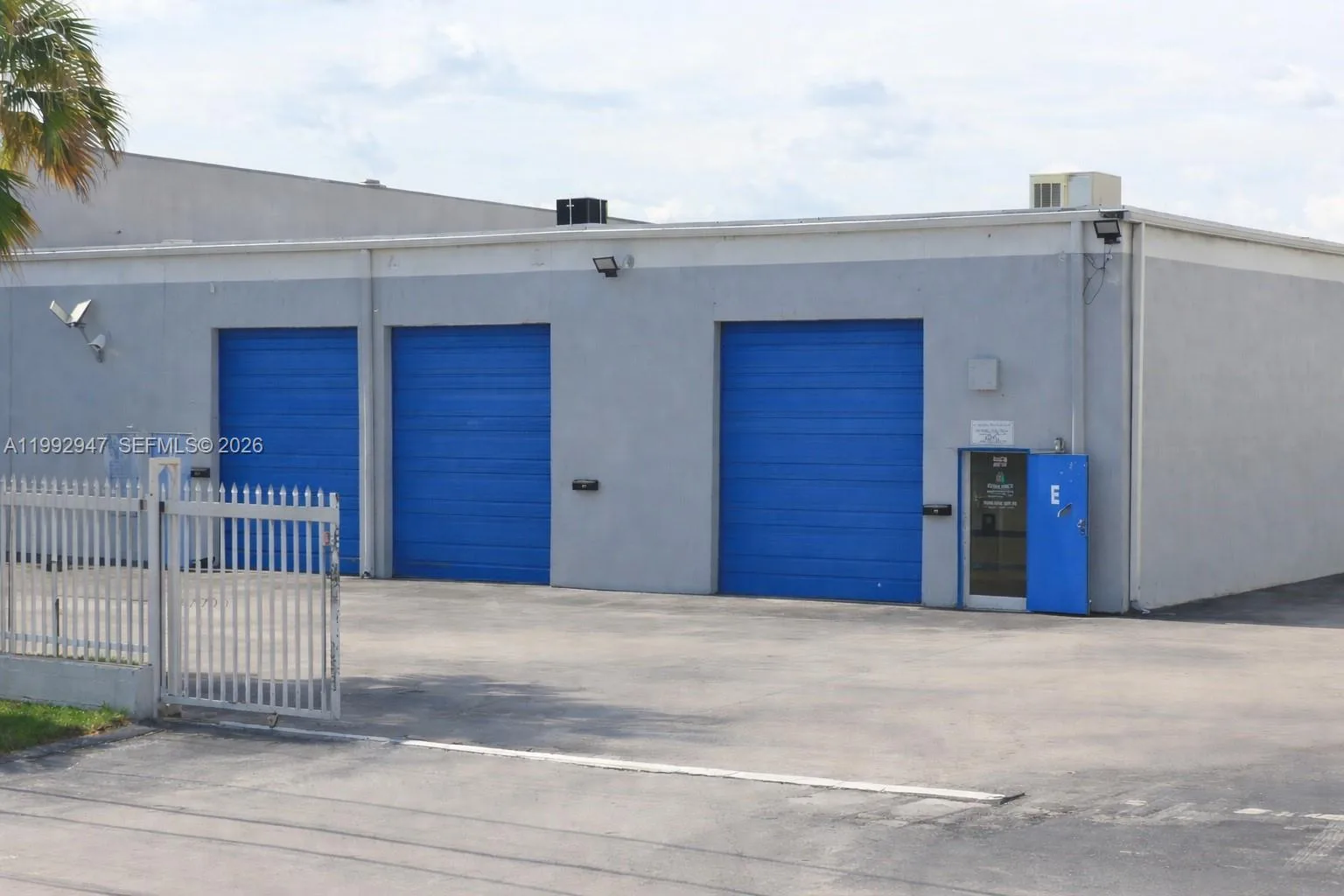 7215 NW 41st St # B & C, Miami, FL 33166