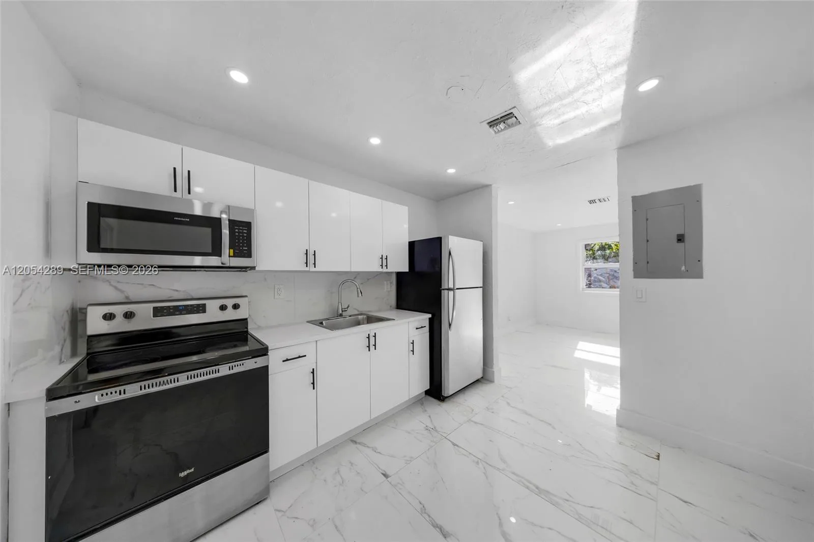 2468 NW 21st St # 2, Fort Lauderdale, FL 33311 photo 6
