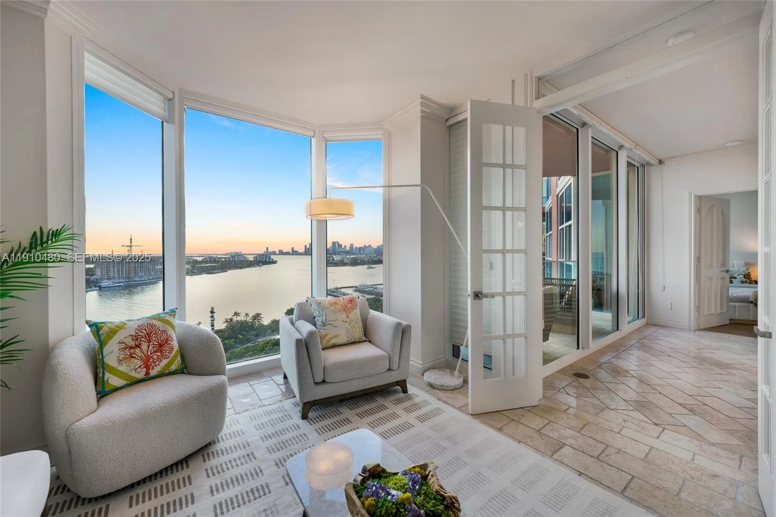 300 S Pointe Dr # 1702, Miami Beach, FL 33139 photo 3