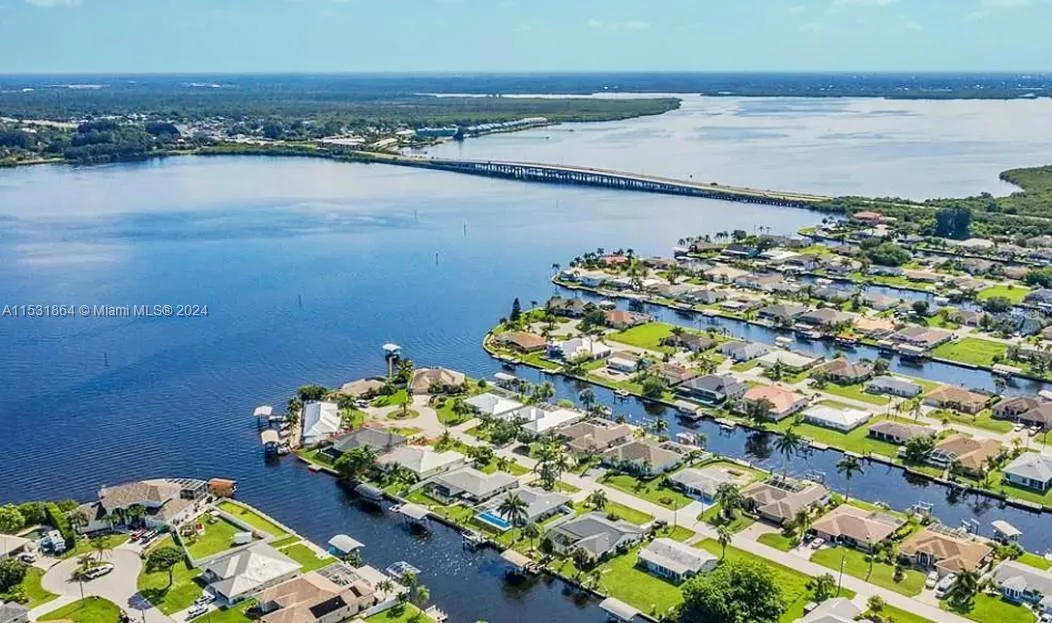 5174 Gulfport Ter, Port Charlotte, FL 3381 photo 4