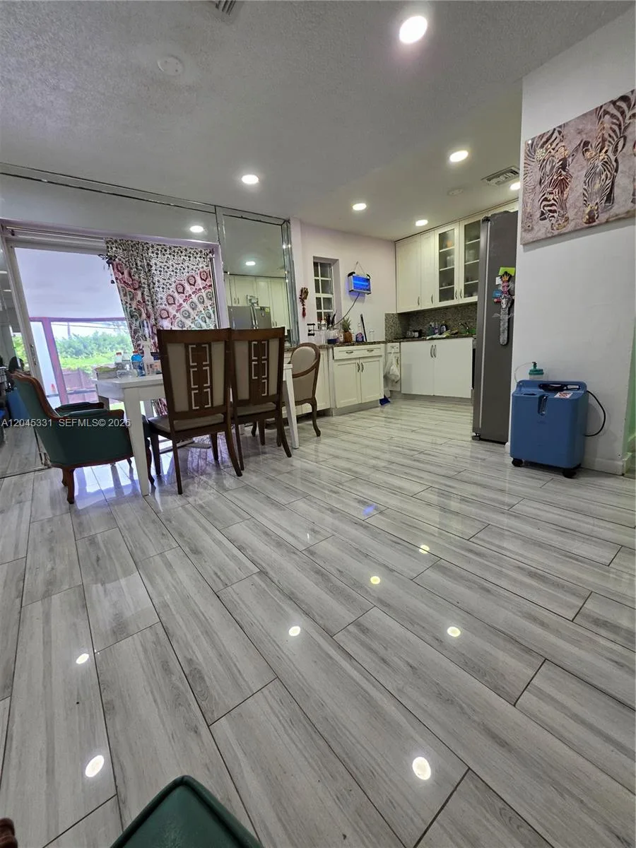 10801 NE 10th Ave, Biscayne Park, FL 33161 photo 5