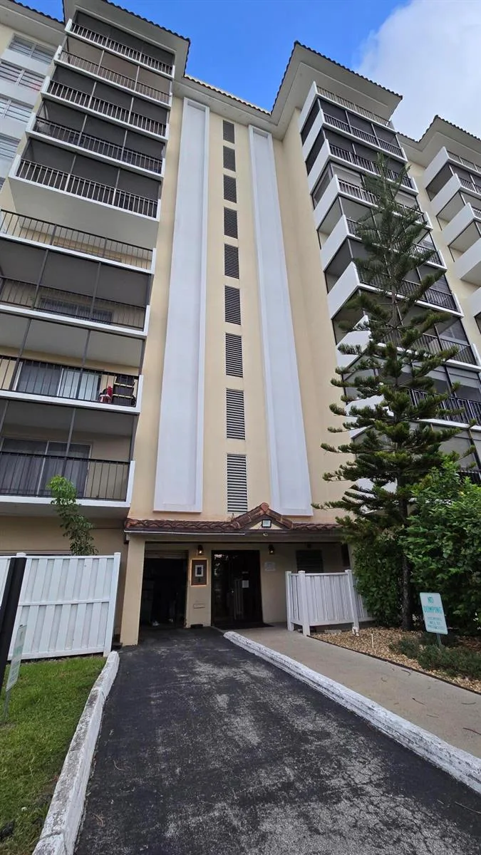 4164 Inverrary Drive # 601, Lauderhill, FL 33319