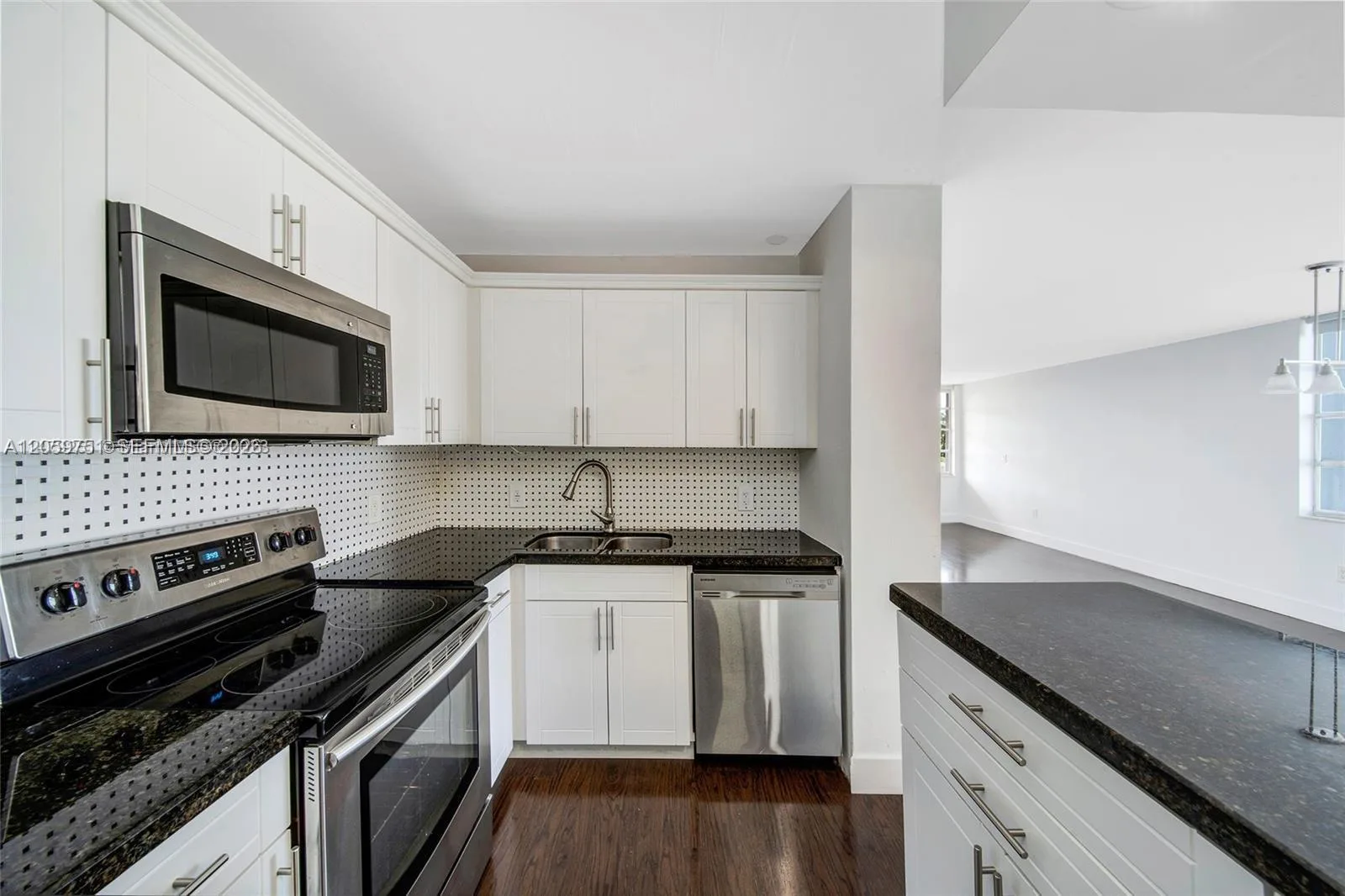 2016 Bay Dr # 304, Miami Beach, FL 33141 photo 13