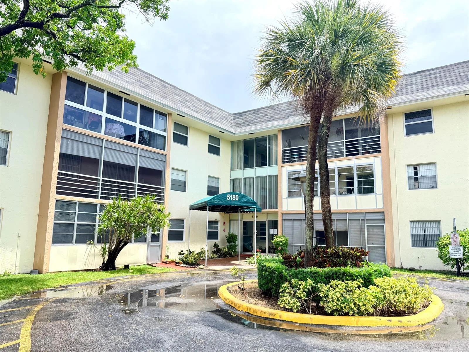 5180 E Sabal Palm Boulevard # 228, Tamarac, FL 33319
