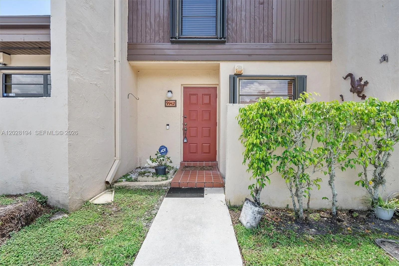 9942 NW 10th St # 7, Pembroke Pines, FL 33024