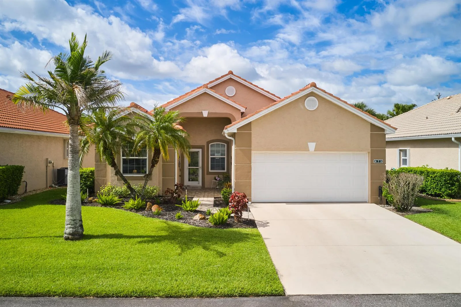 875 NW Sarria Court, Port St. Lucie, FL 34986