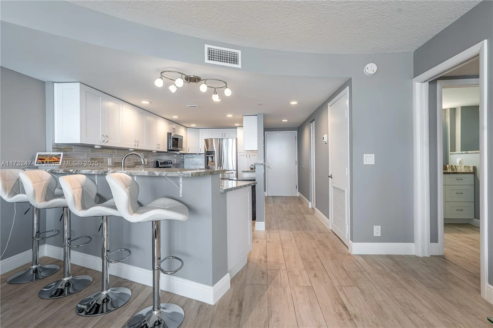 2301 S Ocean Dr # 2408, Hollywood, FL 33019 photo 9