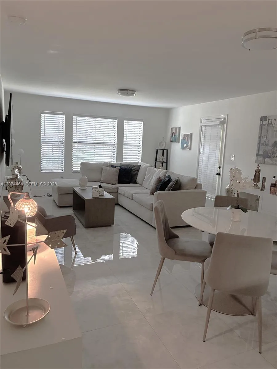 15591 SW 105th Ter # 518, Miami, FL 33196 photo 2