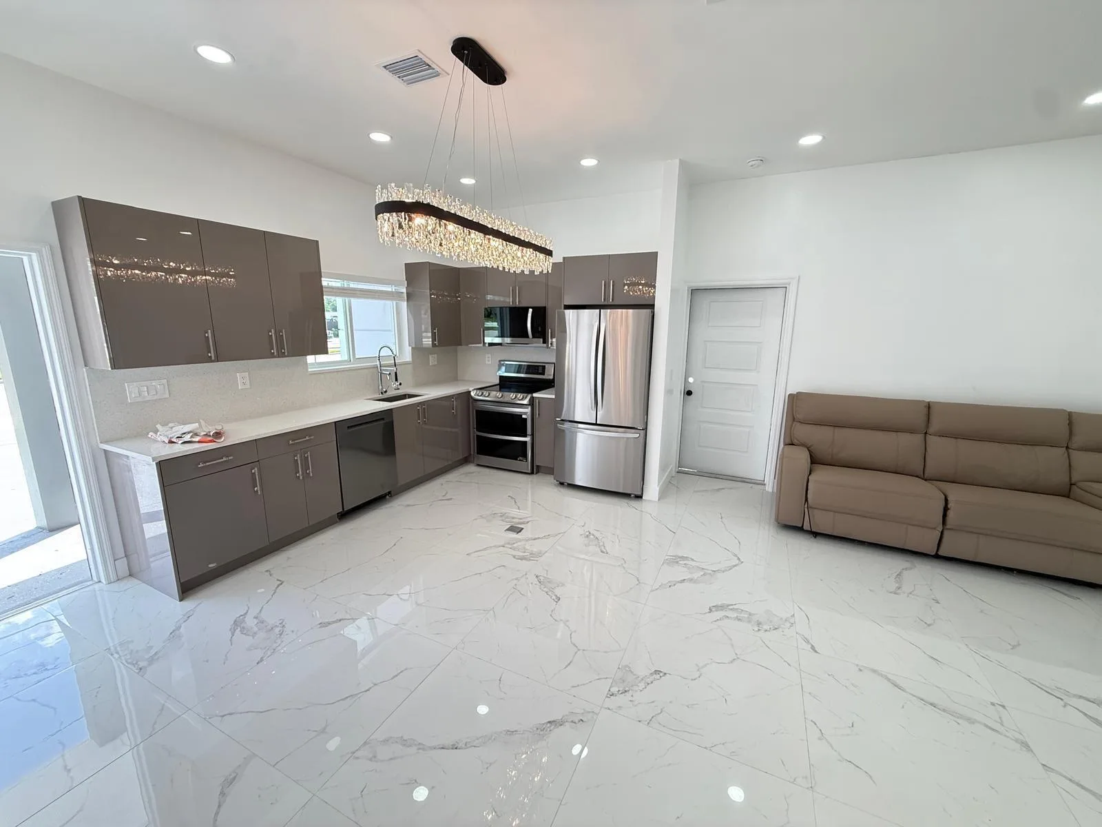 6319 Southgate Boulevard, Margate, FL 33068 photo 3