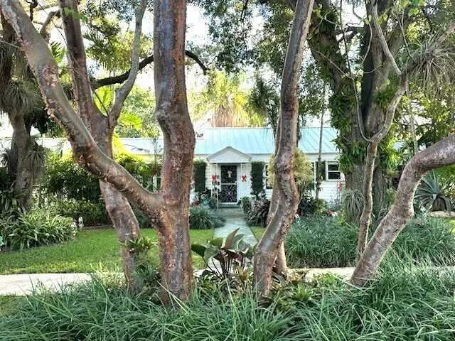 41 SW 5TH Street, Dania Beach, FL 33004