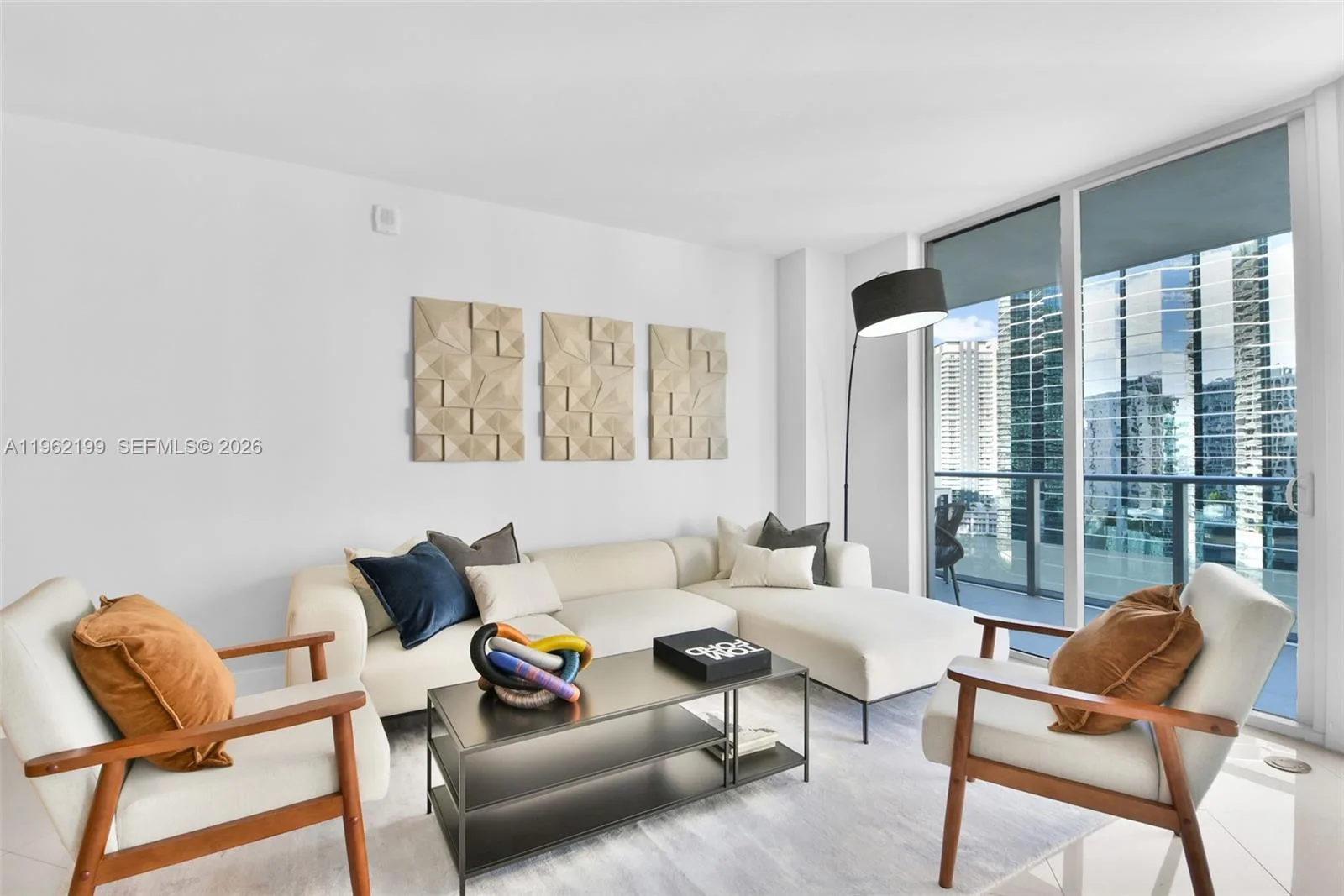 1300 Brickell Bay Dr # 1910, Miami, FL 33131