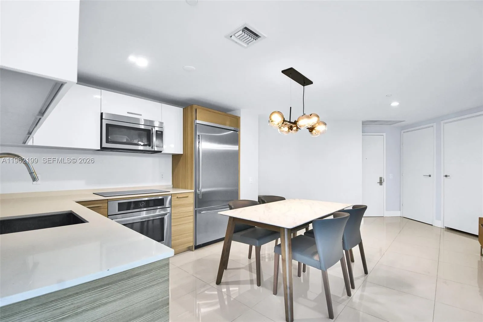 1300 Brickell Bay Dr # 1910, Miami, FL 33131 photo 11