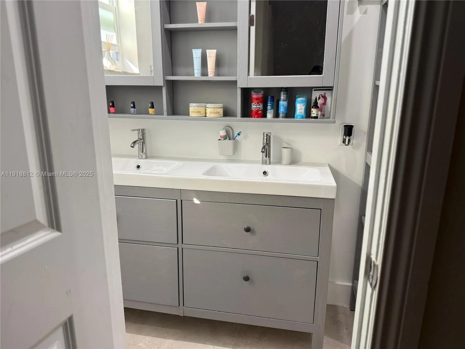 7523 SW 7th Pl, North Lauderdale, FL 33068 photo 8
