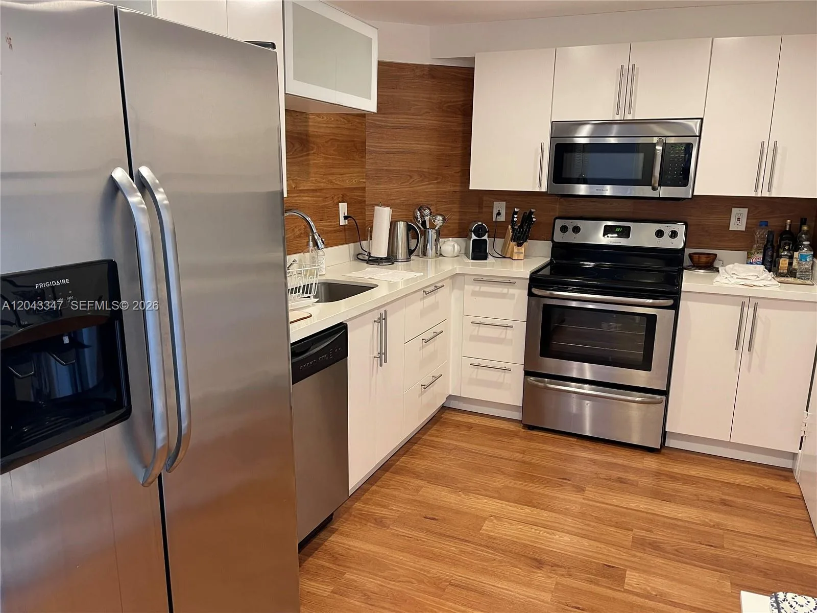 500 Bayview Dr # 1719, Sunny Isles Beach, FL 33160 photo 2
