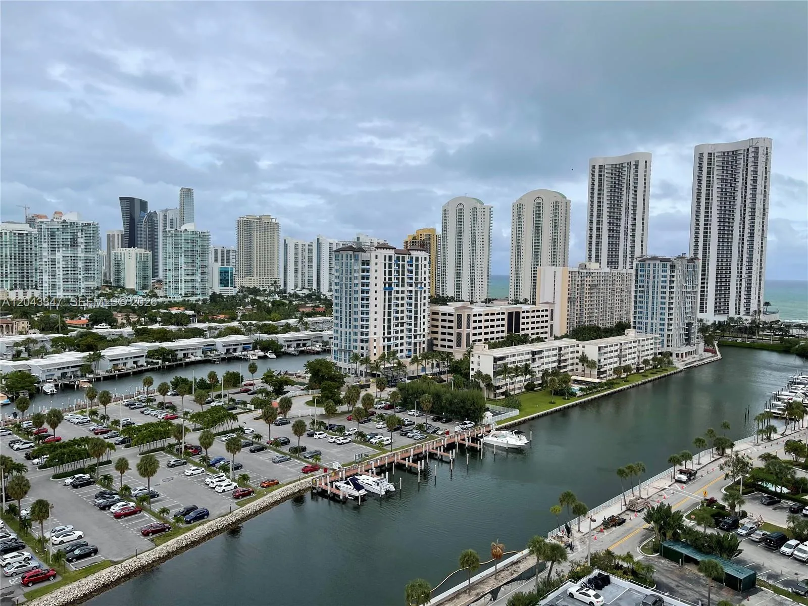 500 Bayview Dr # 1719, Sunny Isles Beach, FL 33160 photo 8