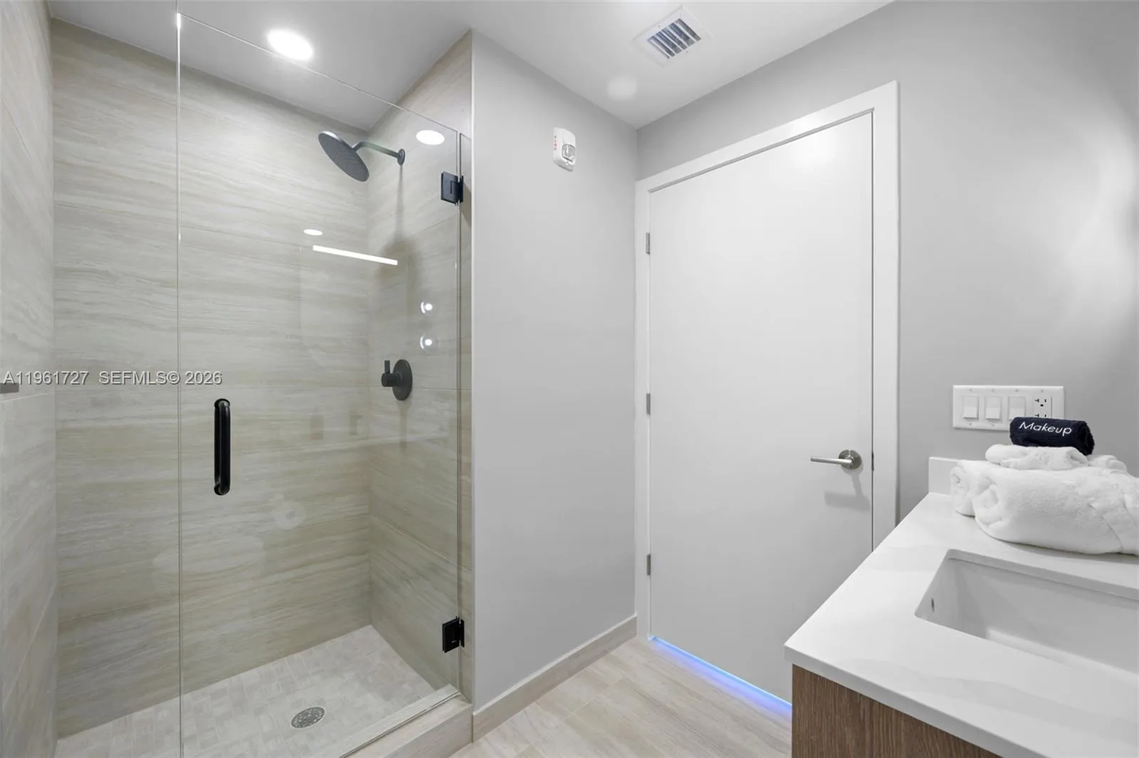 580 72nd St # 1210, Miami Beach, FL 33141 photo 12