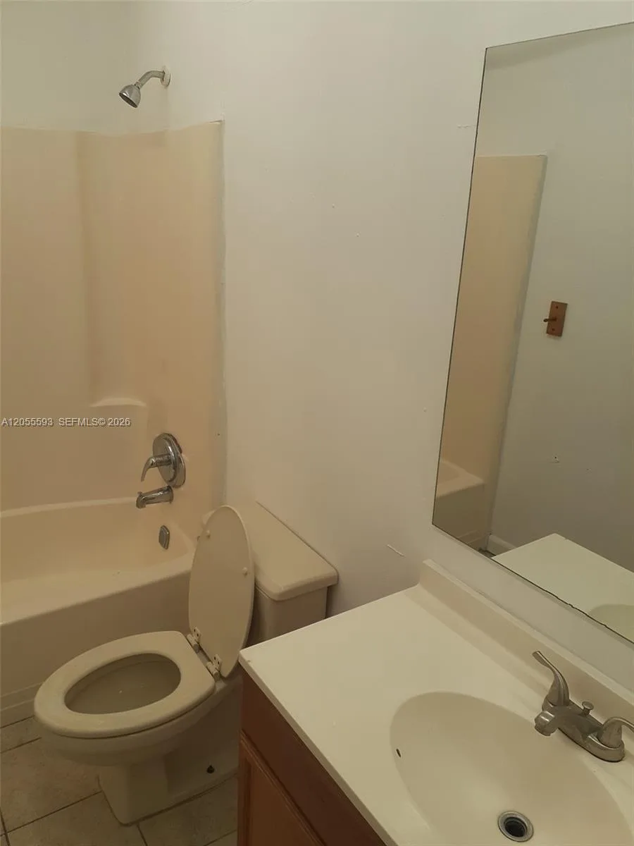 2800 NW 56th Ave # H404, Lauderhill, FL 33313 photo 6