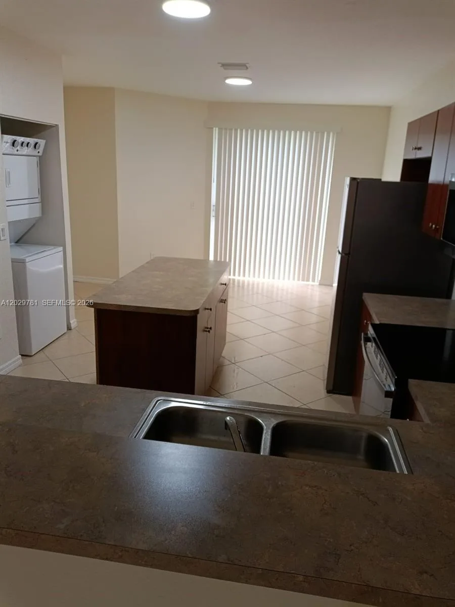 1936 Alamanda Way # 1, Riviera Beach, FL 33404