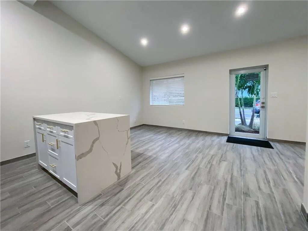 315 SW 7th Street # 2, Fort Lauderdale, FL 33315 photo 5