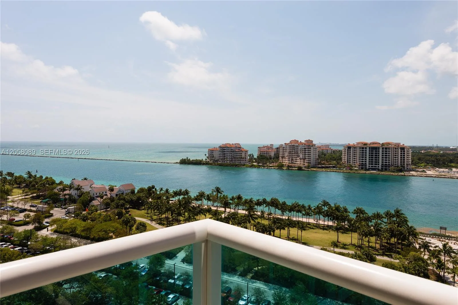 300 S Pointe Dr # 1504, Miami Beach, FL 33139