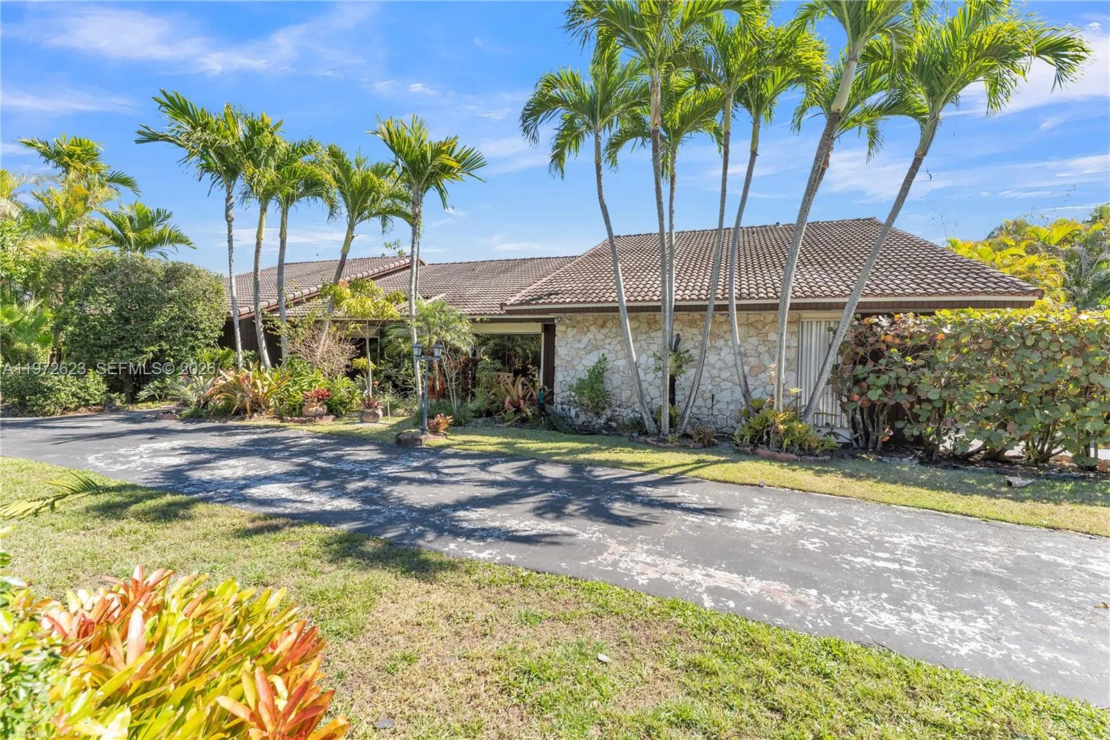 15305 SW 74th Ct, Palmetto Bay, FL 33157 photo 2